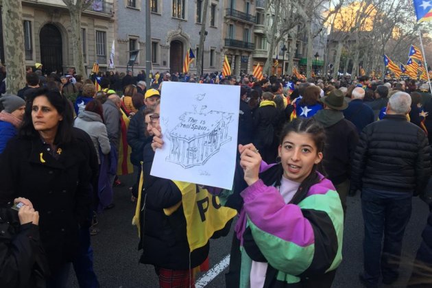 Manifestació judici pancartes Sergi Maraña
