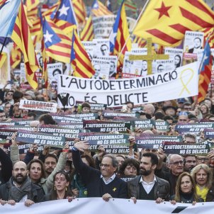 Manifestació judici proces gran via Torra Torrent Aragones Capçalera estelades - Sergi Alcàzar Manifestació judici proces gran via Torra Torrent Aragones Capçalera estelades - Sergi Alcàzar