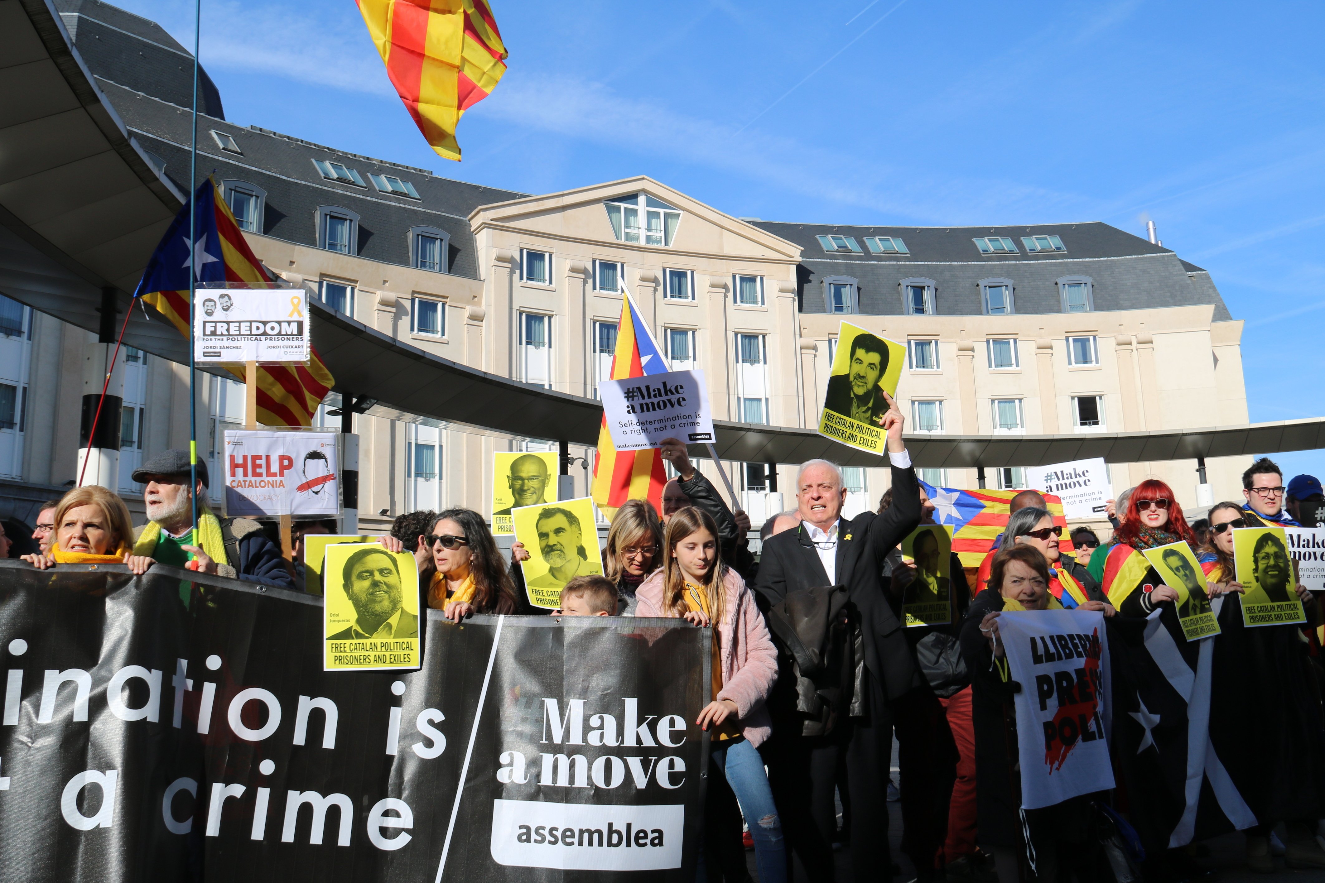 La ANC internacionaliza el juicio y lleva la protesta a Europa y América