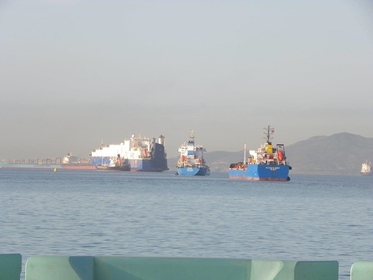 L’Armada Espanyola torna a apujar la tensió prop de Gibraltar