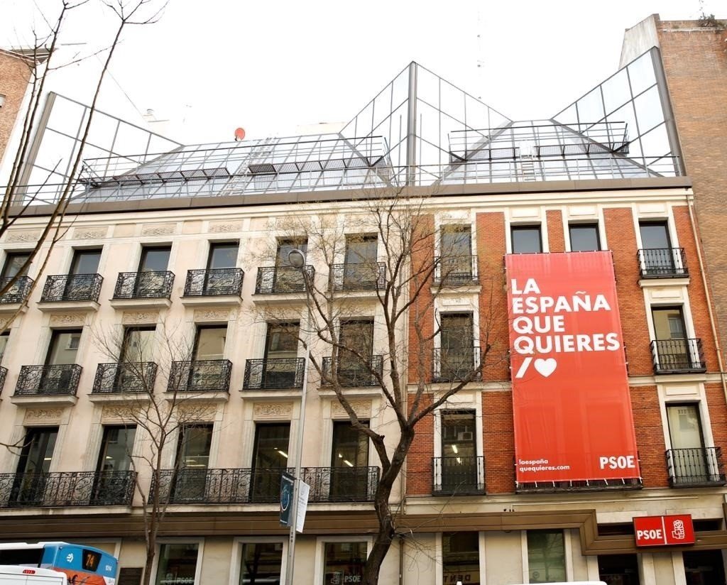Gran espifiada del PSOE: repeteix un lema de campanya de Vox