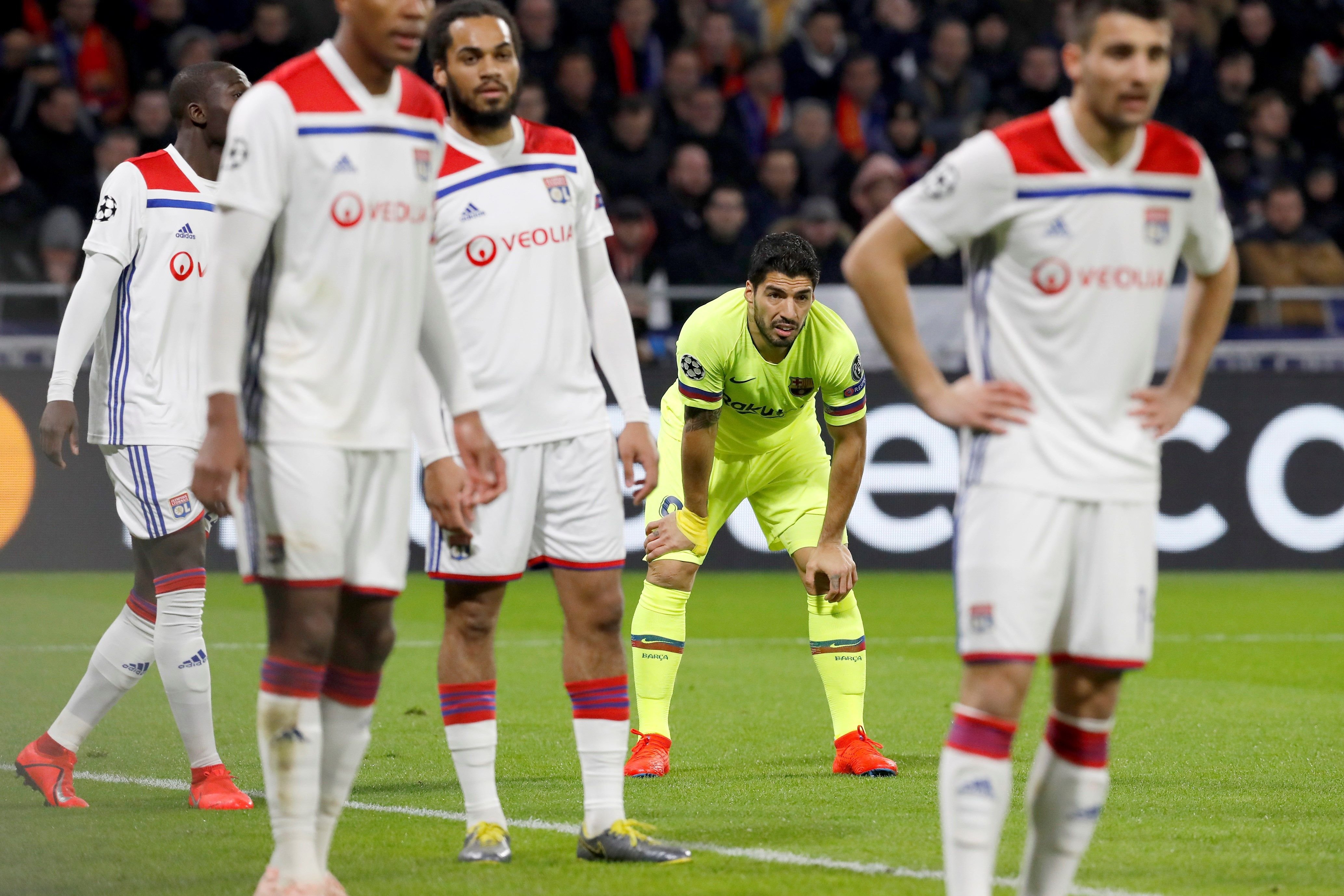 El Barça no mejora ni en Lyon ni en la Champions (0-0)