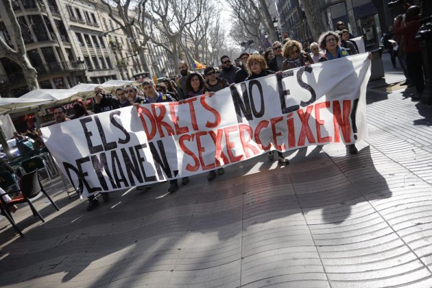 vaga 21 febrer mani cdr puja per la rambla el nacional