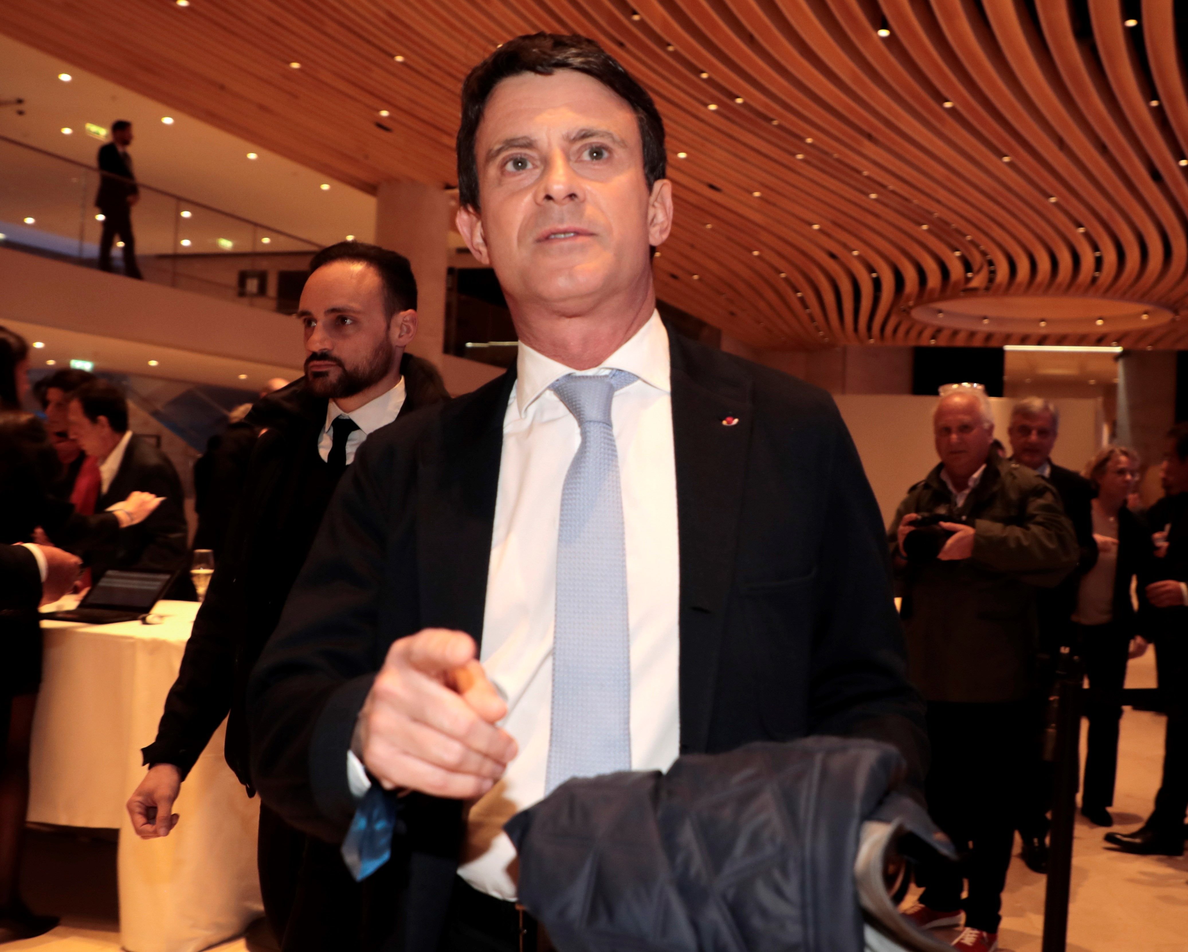 Valls desoye a Cs y apela al diálogo entre Sánchez y Rivera