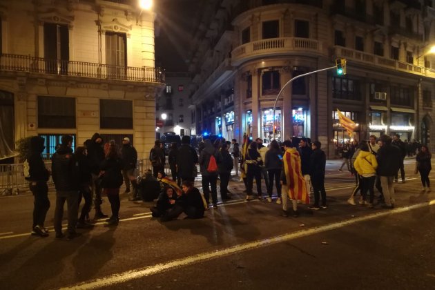 Manifestants CDR Via Laietana huelga general - Alba Domingo