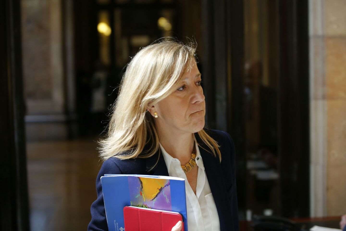 Cs de Vilanova denuncia l'alcaldessa Neus Lloveras per obligar-los a treure la bandera espanyola