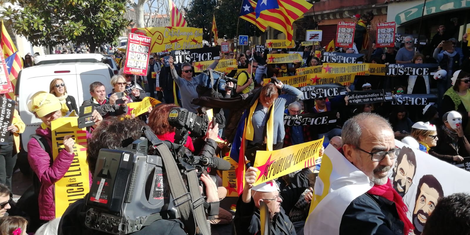 La solidaridad con los presos políticos se hace presente en Cotlliure