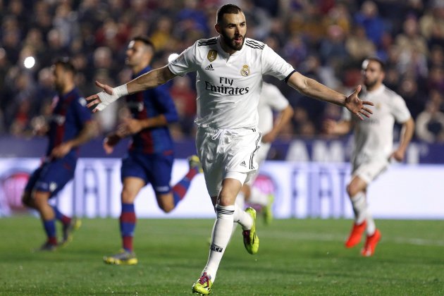 Benzema Real Madrid Llevant EFE