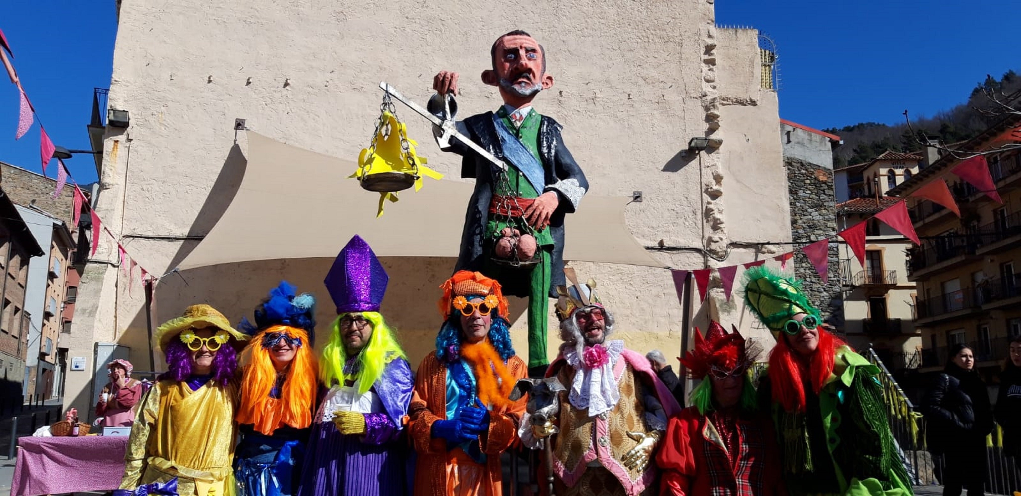 Los testículos de Felipe VI protagonizan el Carnaval de Ribes de Freser