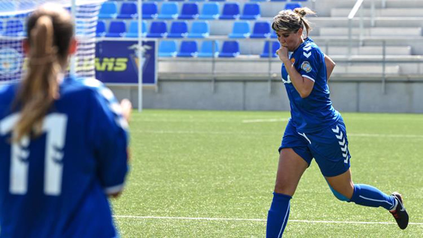 La davantera del Seagull Sara Serna, una vida plena de gols i futbol