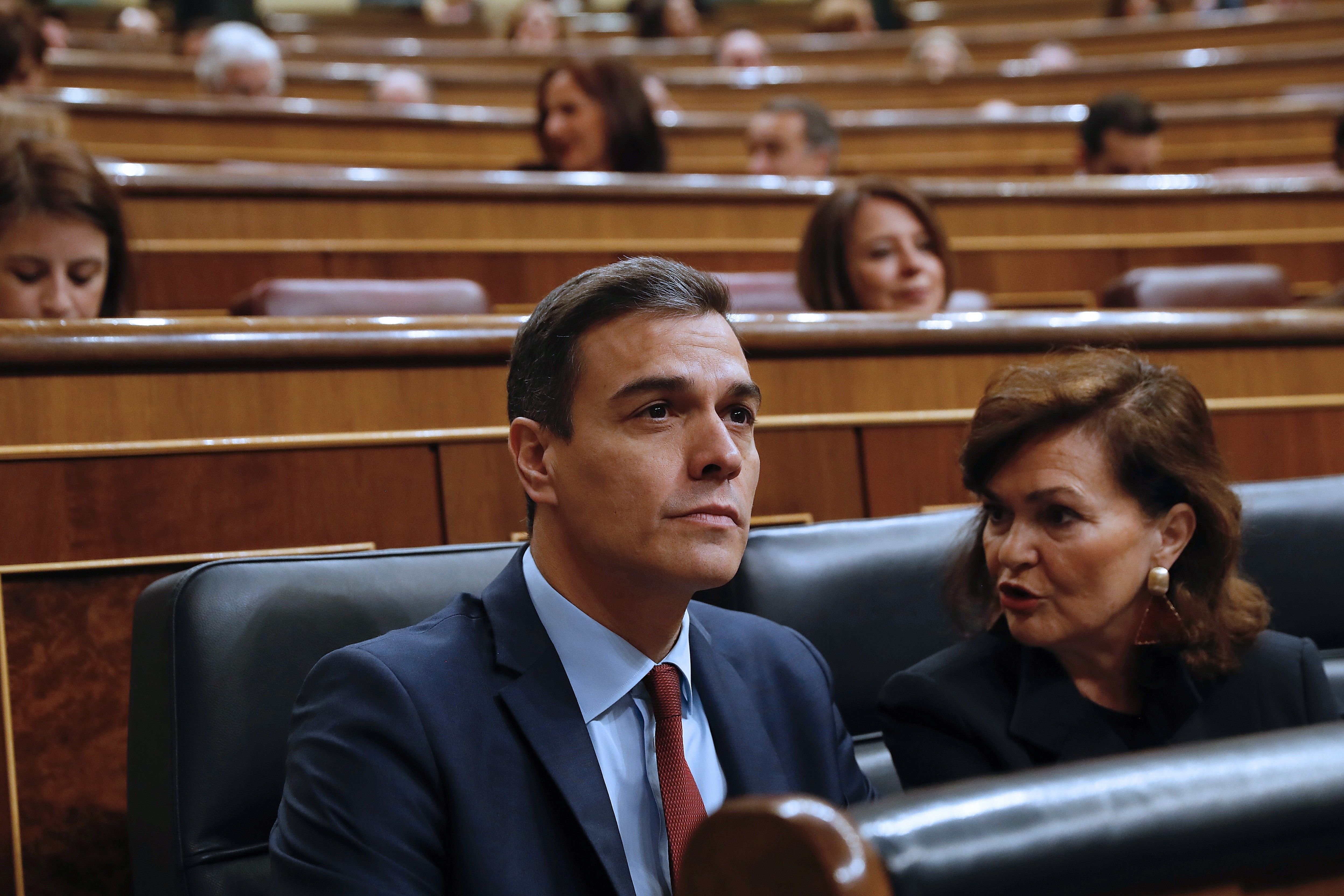 Pedro Sánchez Carmen Calvo Congres dels Diputats febrer 2019 EFE