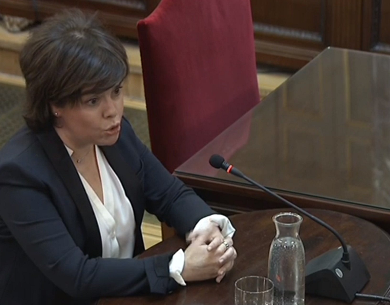 Sáenz de Santamaría: "En ningún caso íbamos a entendernos ni negociar ningún referéndum"