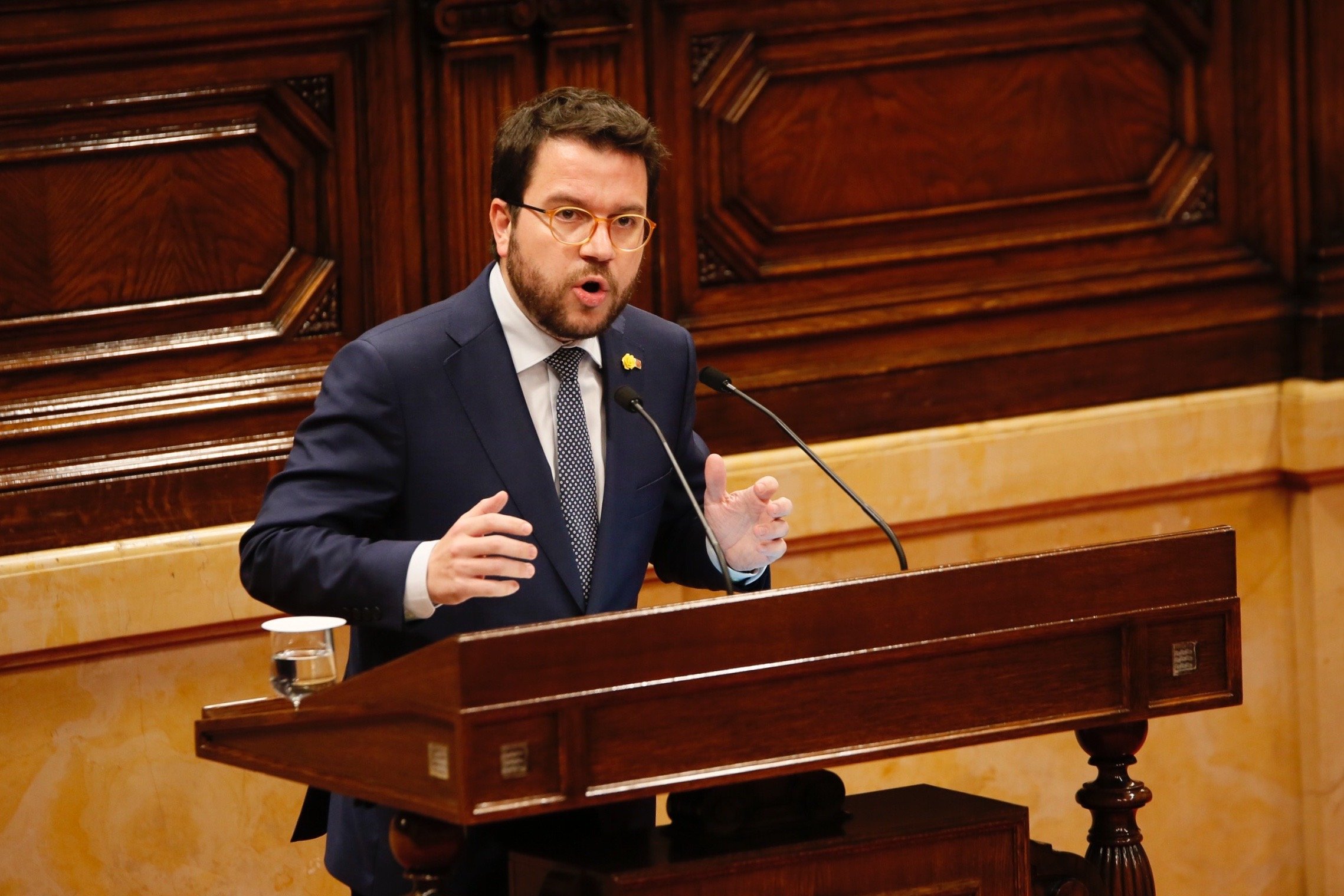 Último intento para los presupuestos: Aragonès proposa una reforma fiscal en IRPF y sucesiones