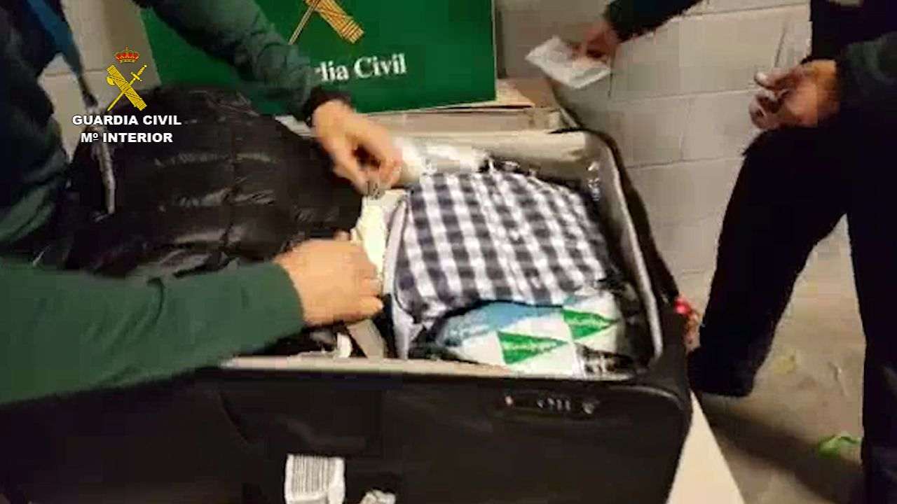 Demanen encarregar la concessió de seguretat del Prat a la Guàrdia Civil durant la vaga