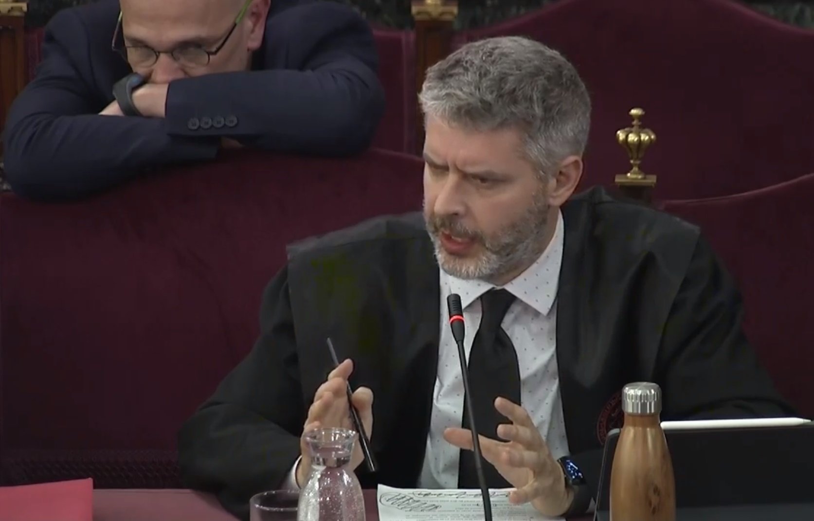 Romeva pide al Supremo que lo deje salir para llevar el lunes la documentación al Senado