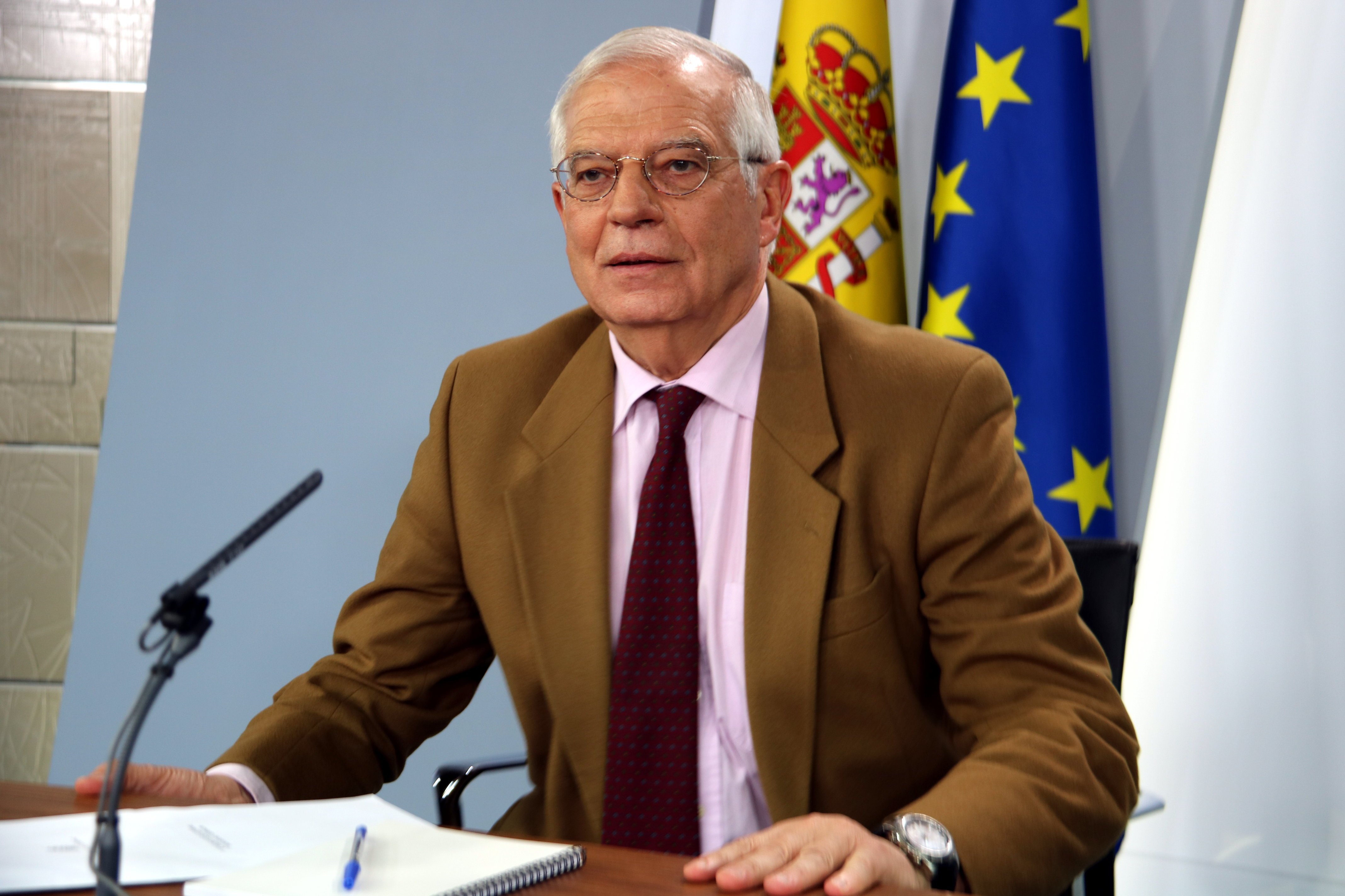 Els diplomàtics espanyols fan pinya amb Josep Borrell i Espanya Global