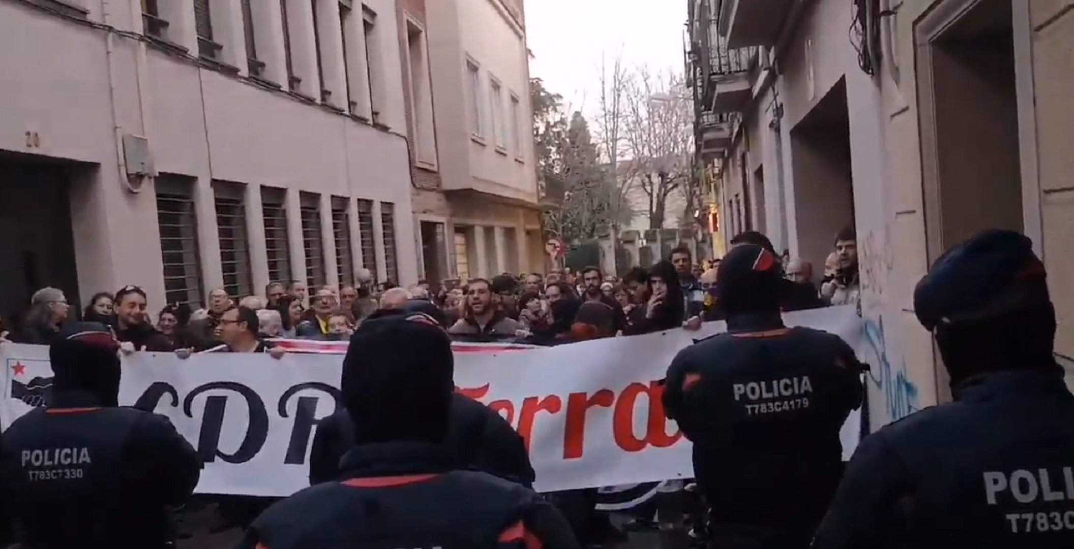 Concentración para rechazar la presencia de Borrell e Iceta en Terrassa