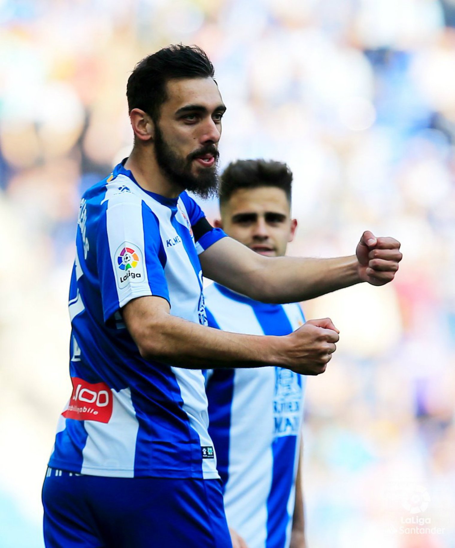 Borja Iglesias cumple su palabra con la celebración más divertida