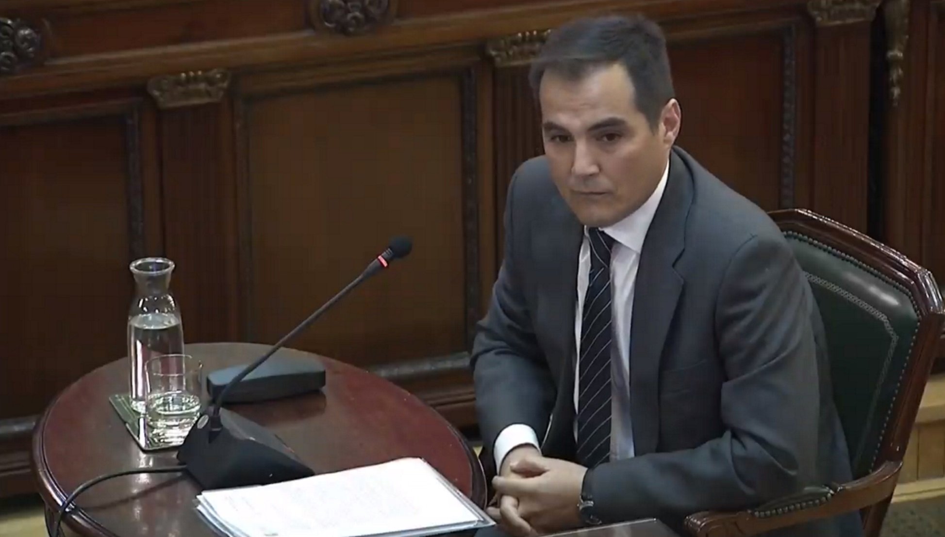 El número dos de Zoido, citado a declarar por las cargas policiales del 1-O