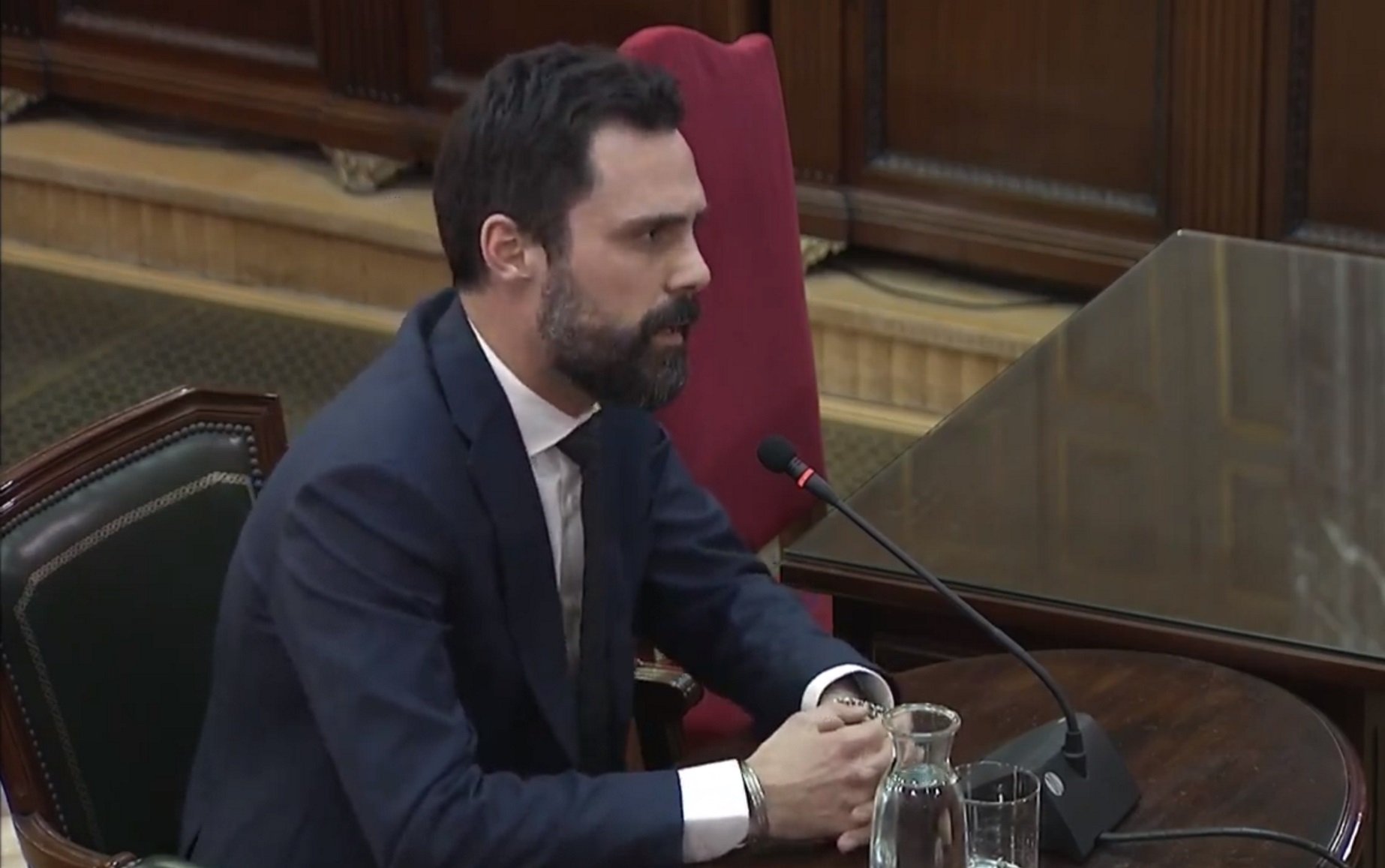 Torrent: "En el banquillo nos tendríamos que sentar miles de catalanes y yo el primero"