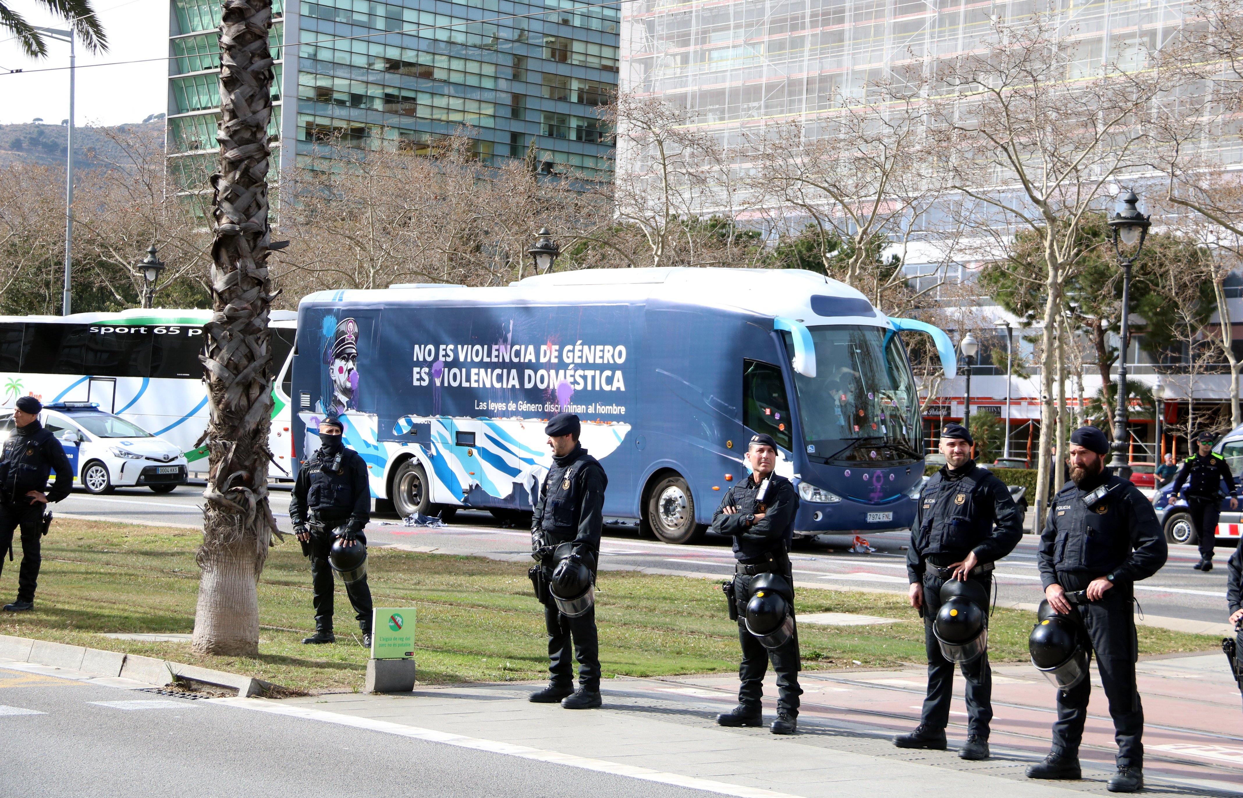 El Govern inmovilizará el autobús de HazteOir si vuelve a Catalunya