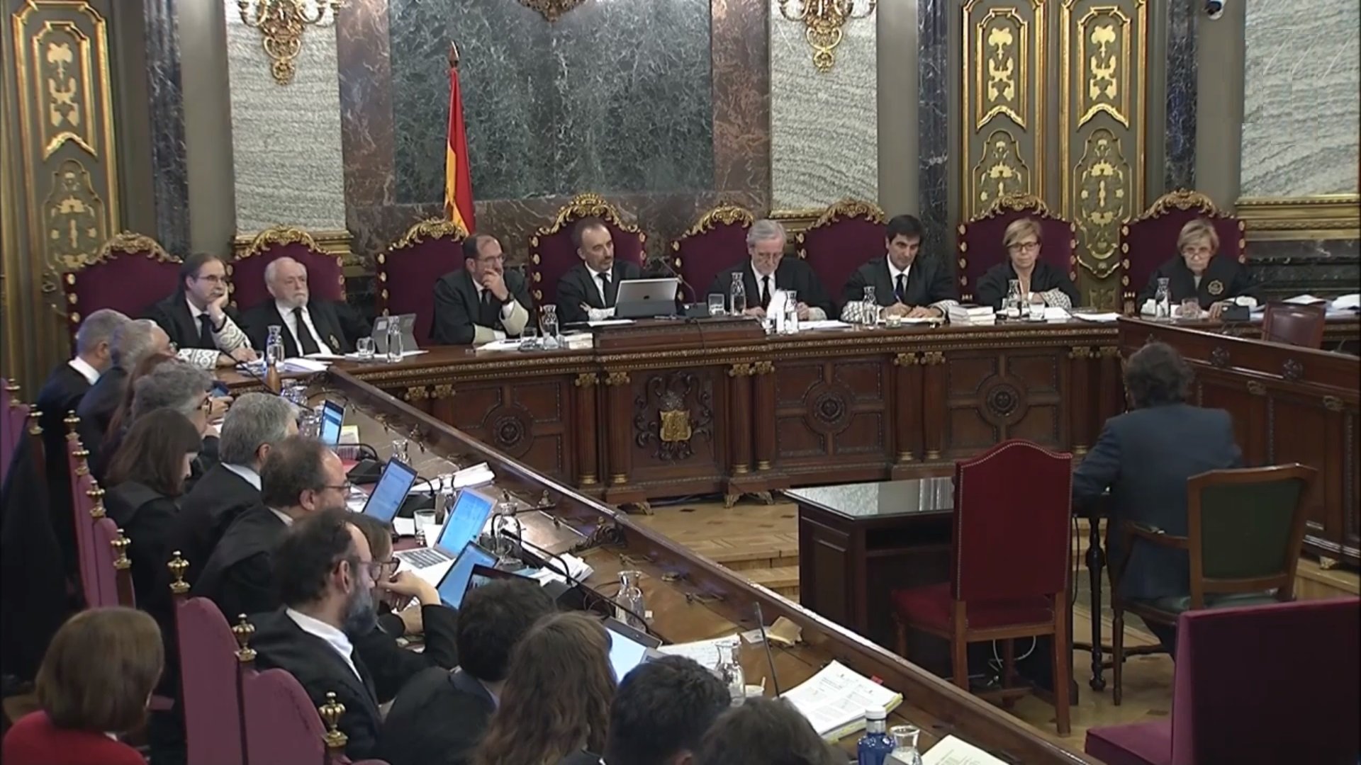 El judici continuarà demà a les 9:30 amb De los Cobos