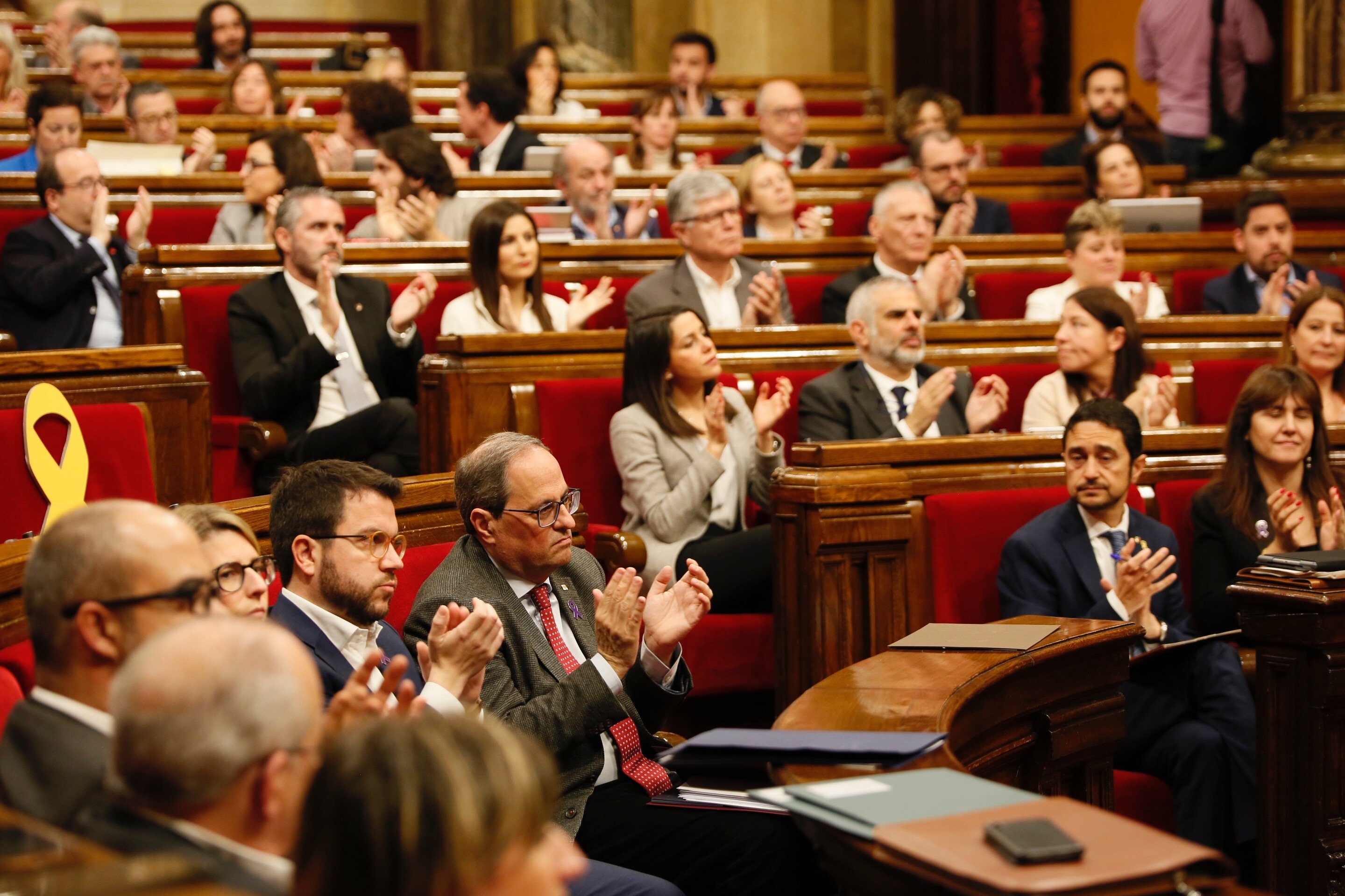 Los diputados del Parlament darán un 25% del sueldo de abril para el coronavirus