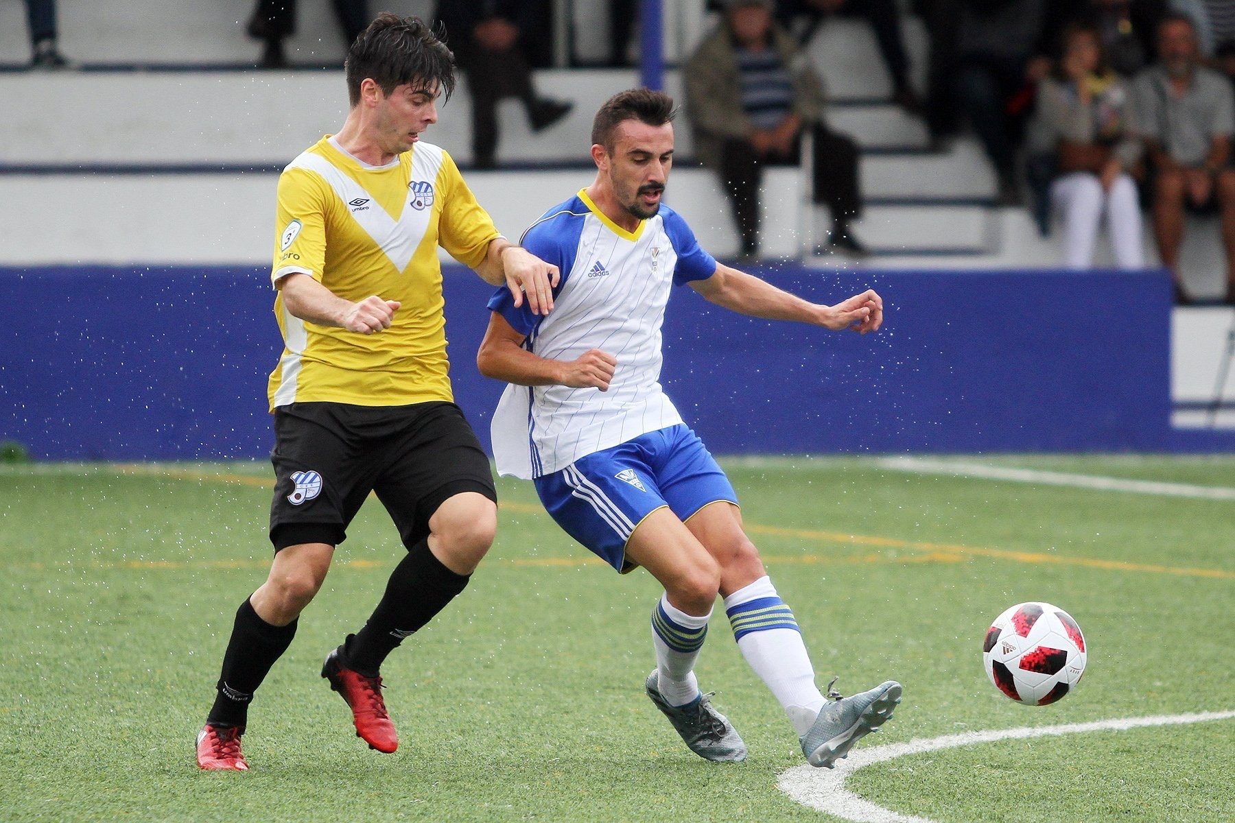 El davanter del Granollers Pau Darbra torna a fer el millor gol de la jornada