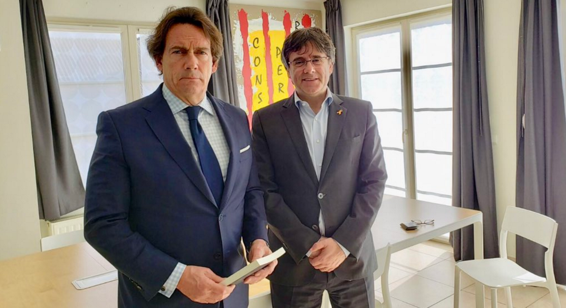 El primer empresario de medios de Quebec visita a Puigdemont: "España, régimen autoritario"