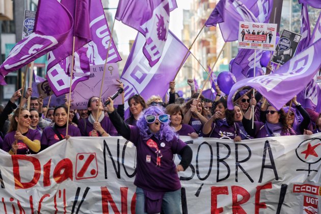manifestacio feminista 8 març girona carles palacio manifestacio feminista 8 març girona carles palacio
