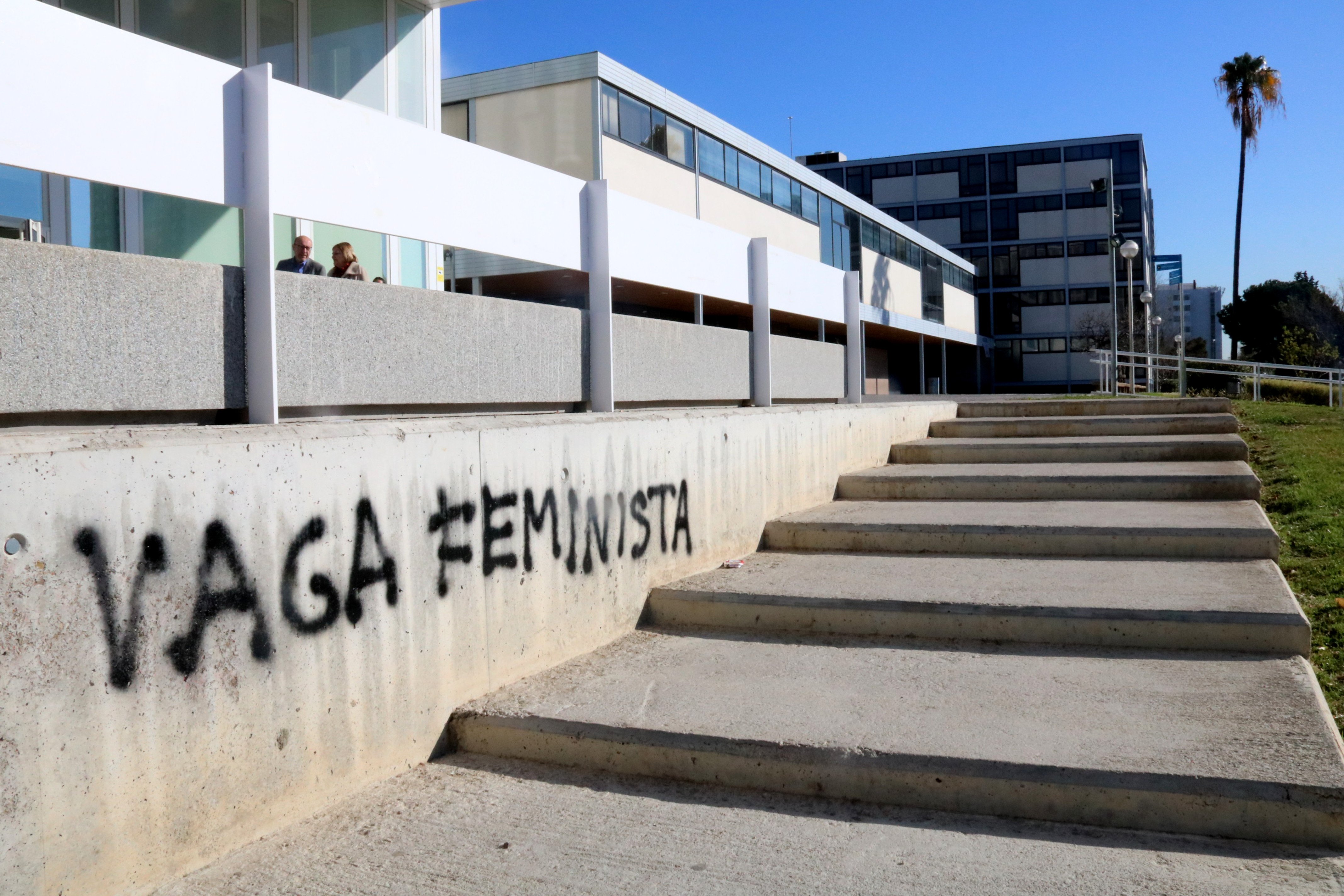 Seguiment majoritari de la vaga feminista a les universitats catalanes