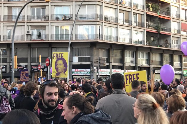 8-M manifestació - Aina Bosma