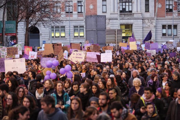 8-m manifestacio feminista Girona - Carles Palacio 8-m manifestacio feminista Girona - Carles Palacio