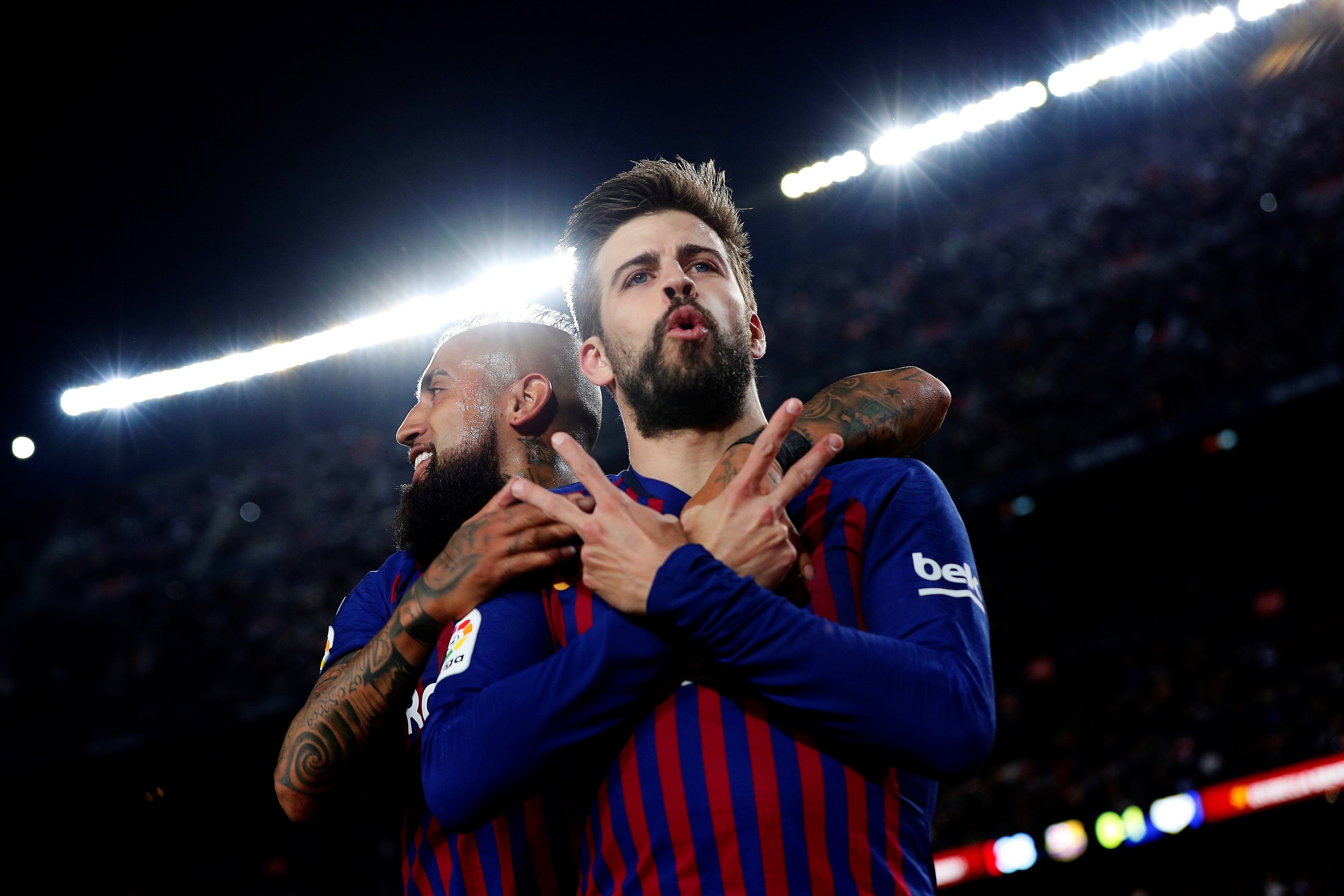 Piqué se burla de Arturo Vidal después de ganar el Scudetto con el Inter