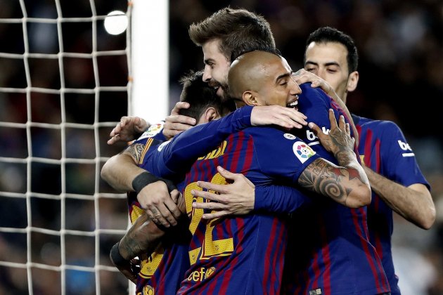 Vidal Pique Messi Busquets Barca Rayo Vallecano EFE