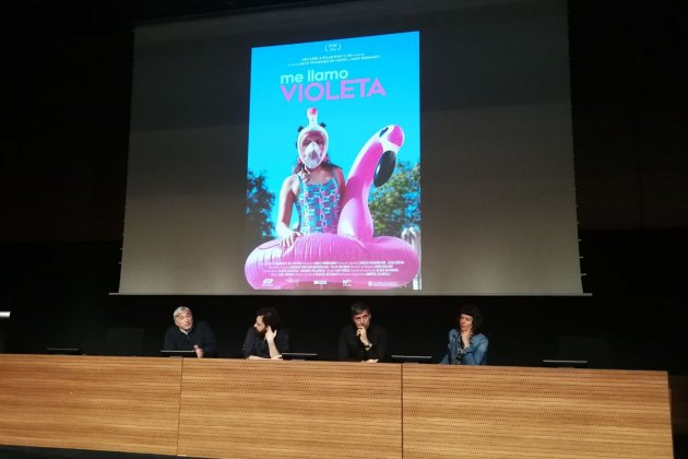 presentación 'me llamo violeta' el nacional anna solé sanos