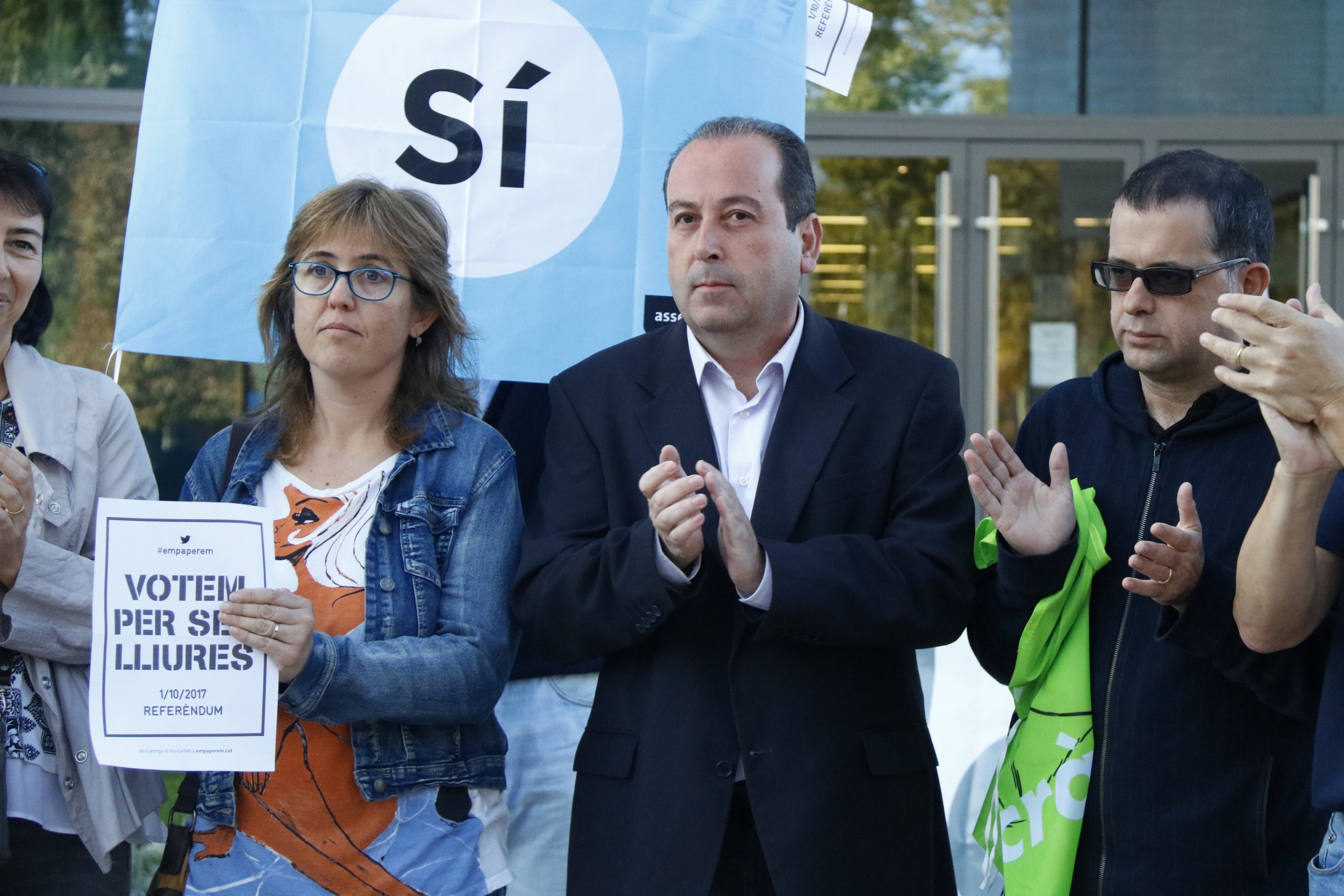 La Fiscalía se querella contra el alcalde de la Bisbal d'Empordà por el 1-O