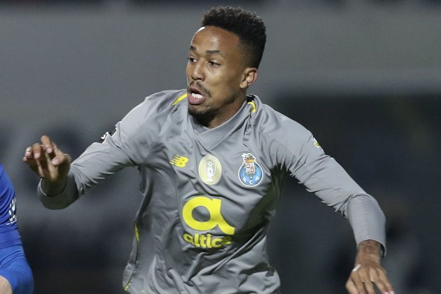 eder militao llevo|traigo efe