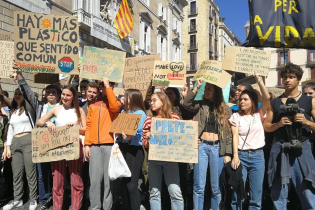 pancartes vaga pel clima el nacional anna solé sans