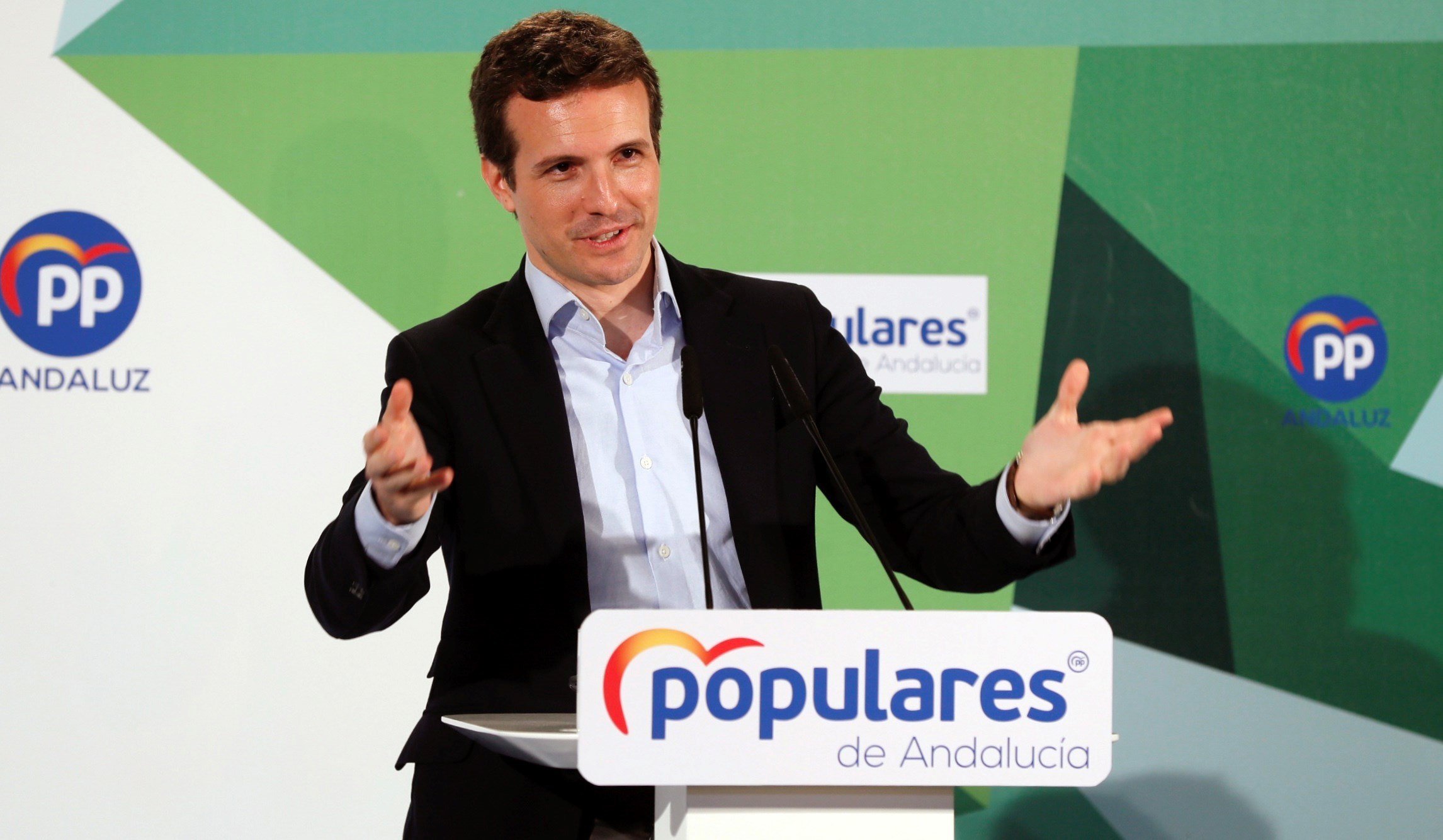 El PP se suma a Cs i també denuncia Torra davant la fiscalia pels llaços grocs