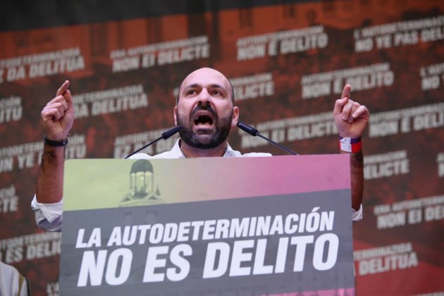 Mauri - manifestacio 16m EN
