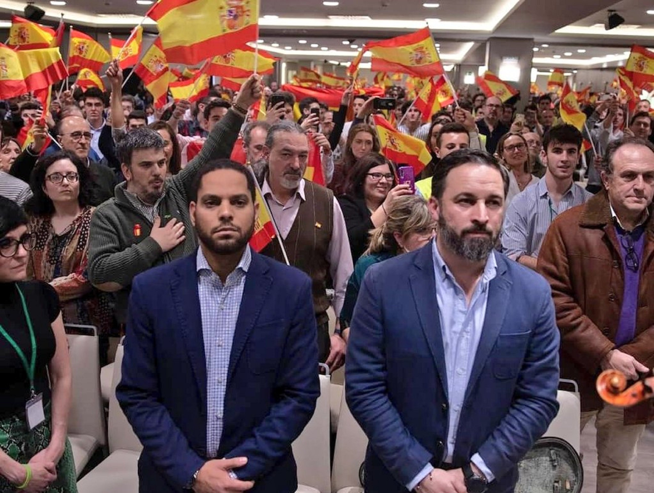 Els espanyols prefereixen pactar amb Vox que amb els independentistes, segons una enquesta