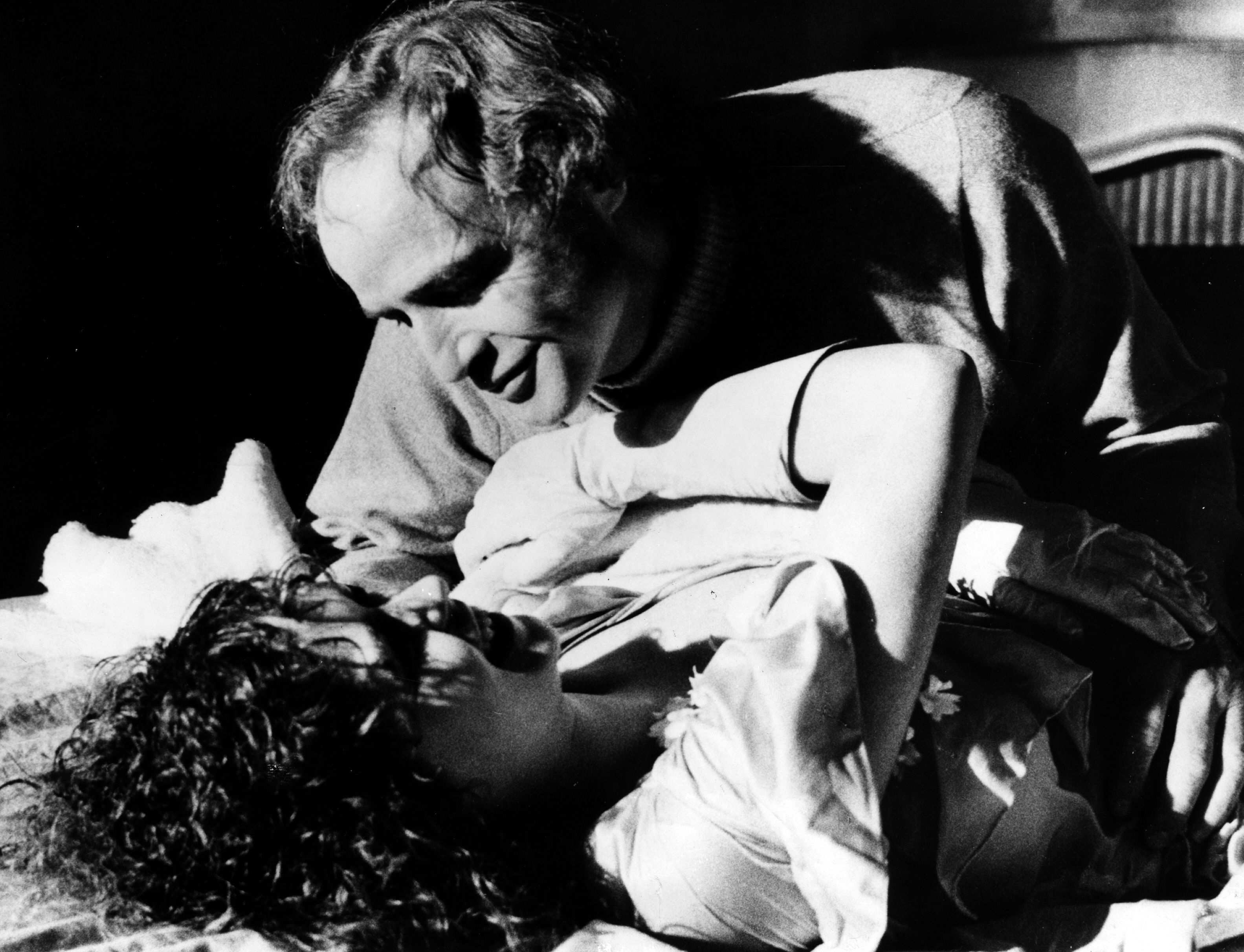 Hollywood reprocha ahora a Bertolucci la escena de la violación en 'El último tango en París'