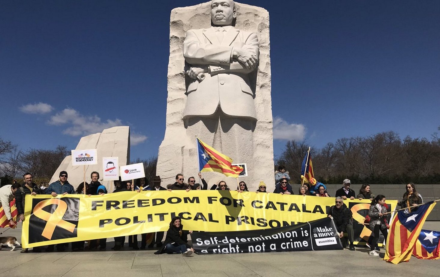 La ANC se manifiesta ante el monumento a Luther King, en Washington