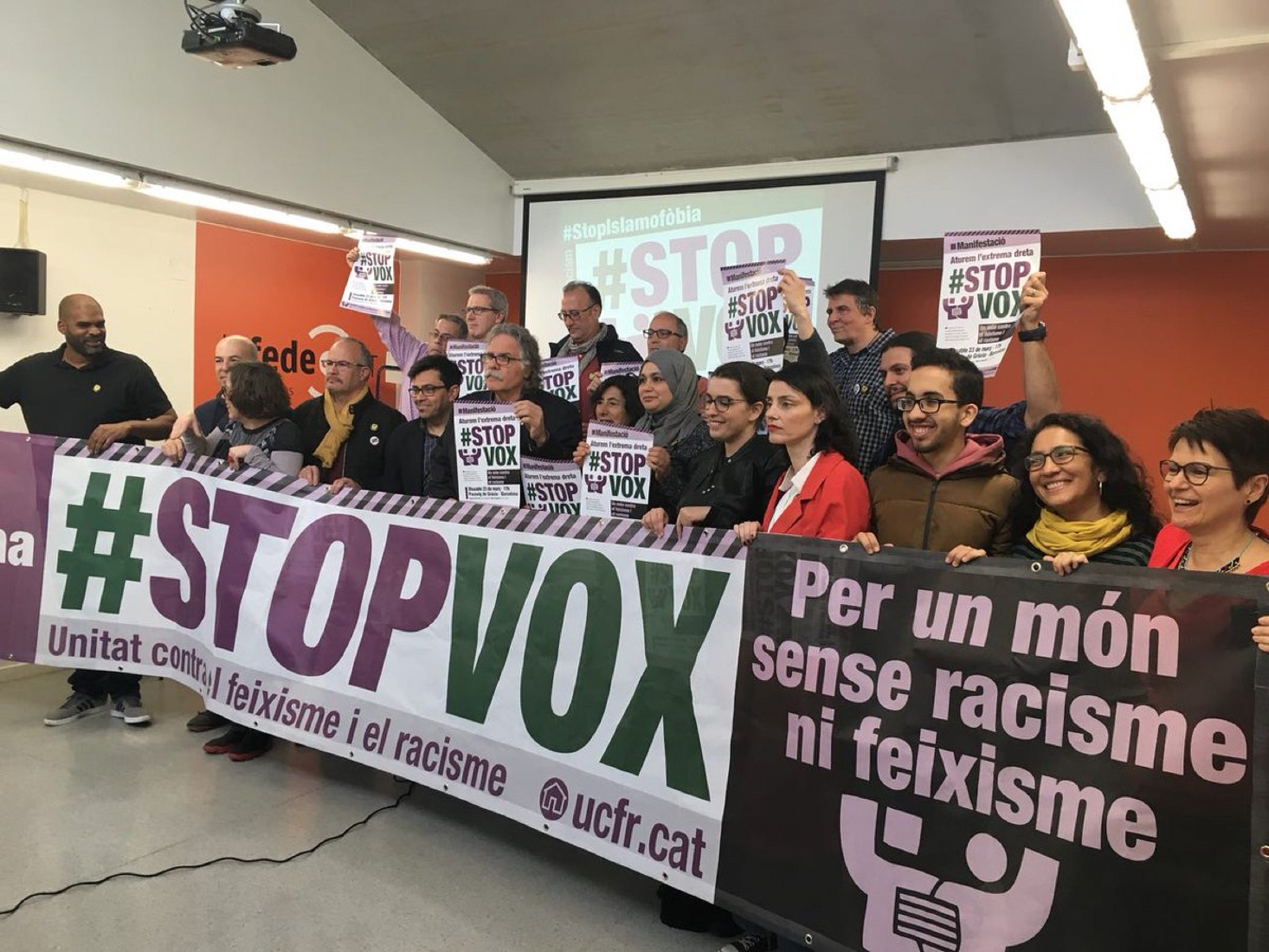 Dues-centes entitats convoquen a manifestar-se contra Vox dissabte a Barcelona