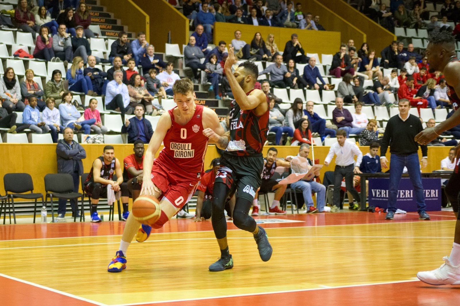 Victòries del Bàsquet Girona, Torrons Vicenç l'Hospitalet i CB Vic Universitat de Vic