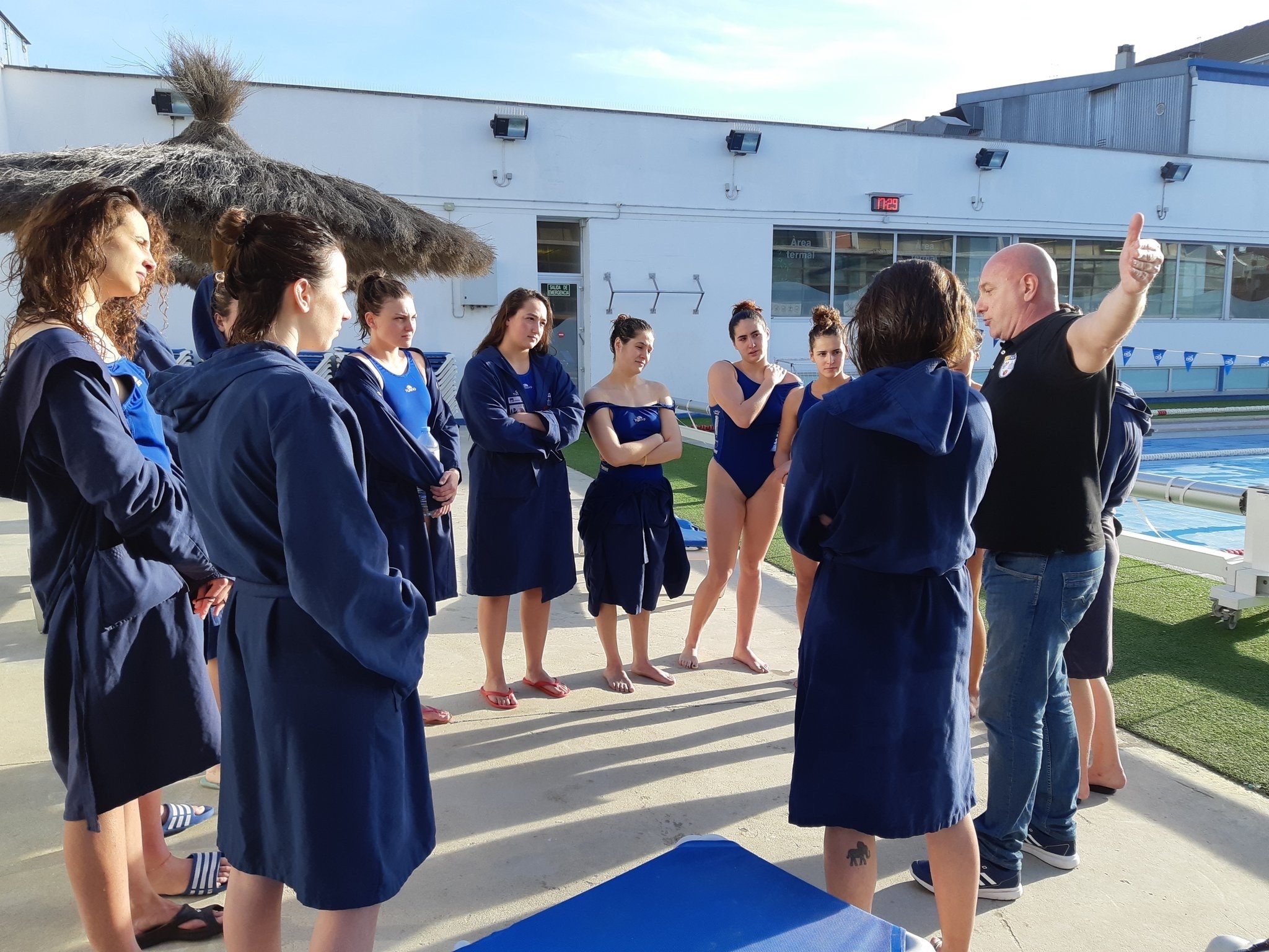 El Sant Feliu guanya a la piscina del Terrassa en els darrers segons (4-5)