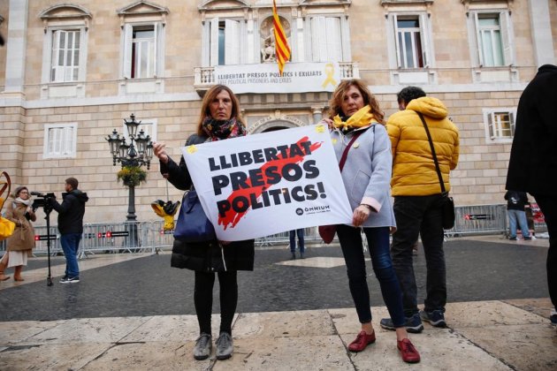 ELNACIONAL mani llaços sergi alcazar ELNACIONAL mani llaços sergi alcazar