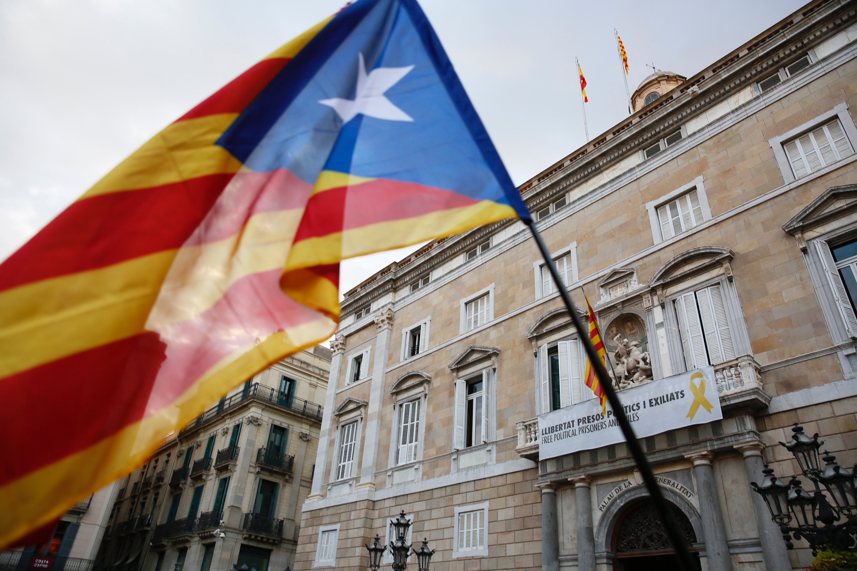 ¿Estás de acuerdo con que el Govern quite los lazos amarillos?