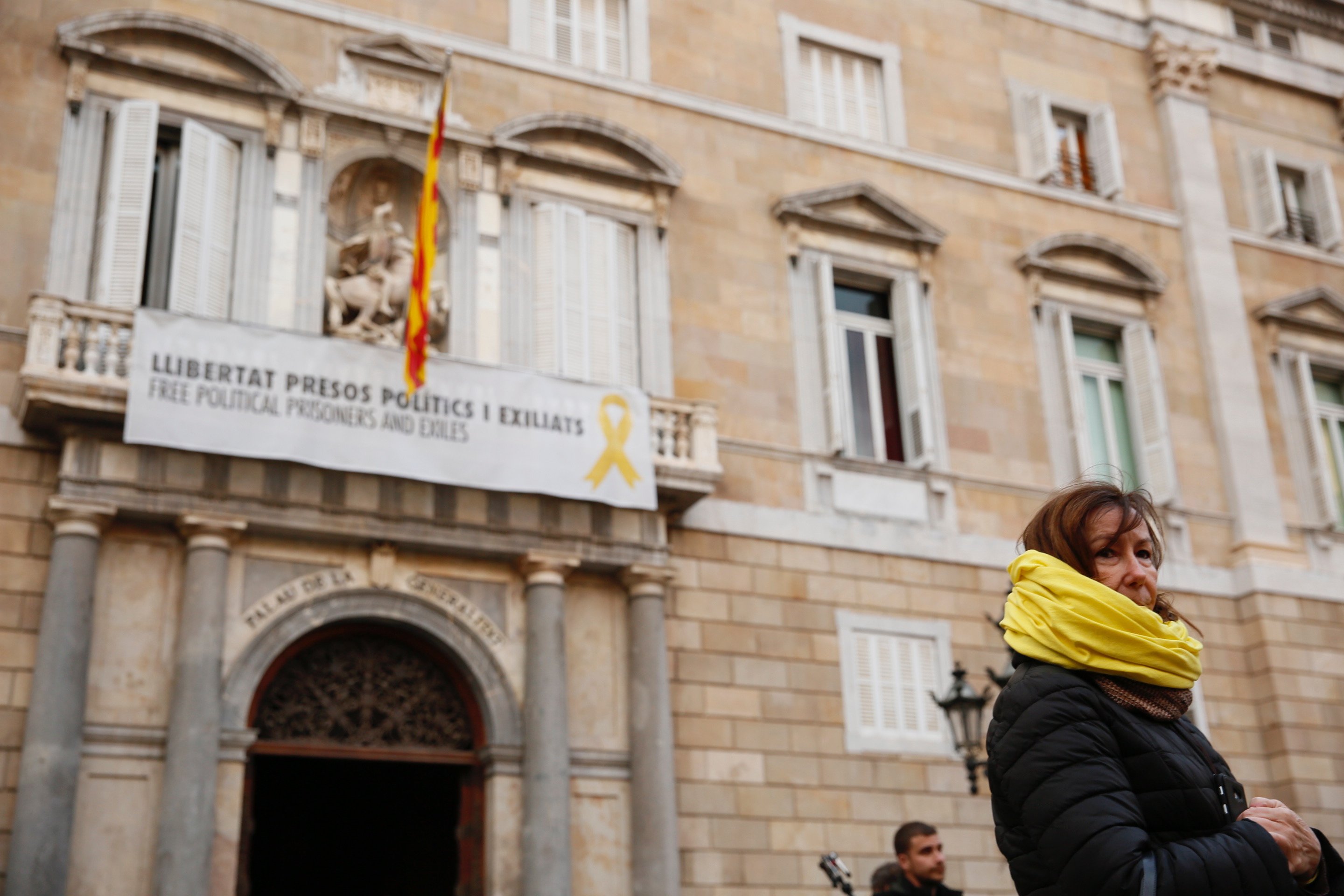 Impulso Ciudadano porta Torra al TSJC per no retirar la pancarta dels presos